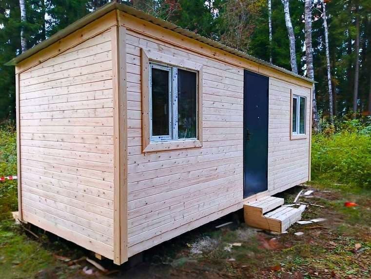 Бытовка деревянная 6 × 2,30 м
